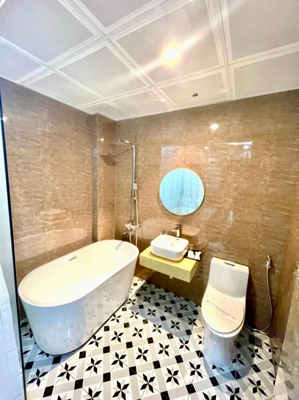 Grand Ha Noi Hotel Hanoi Exterior photo